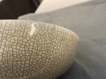 A Chinese ge-type crackle-glazed bowl, Yongzheng/Qianlong